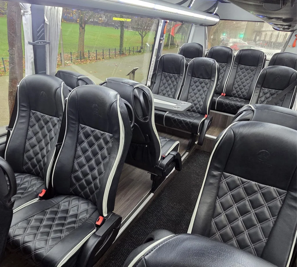 Nelson-signature-travel-coach-6